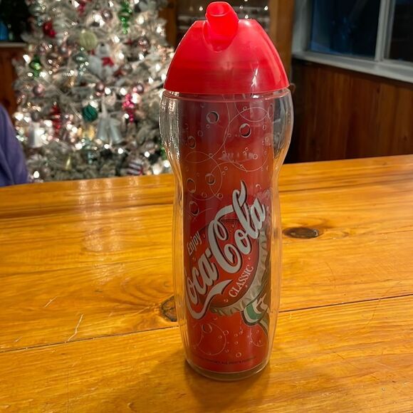 NWT Vintage Coca Cola Classic travel insulated mug w/metal insert & rubber straw - Picture 1 of 15